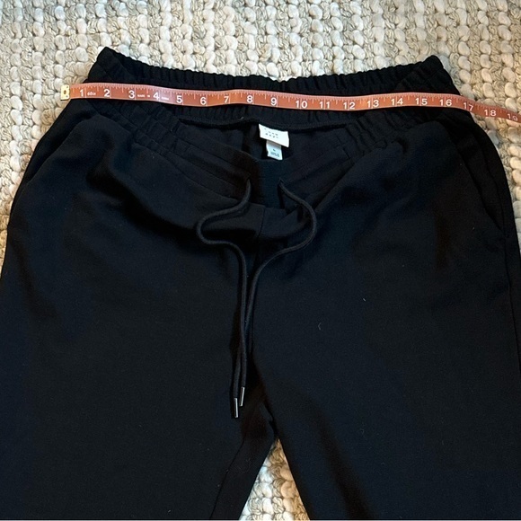 Black Sweats Joggers High-Rise Ankle Length Taper
Knit Pants - A New Day™ - Picture 11 of 15